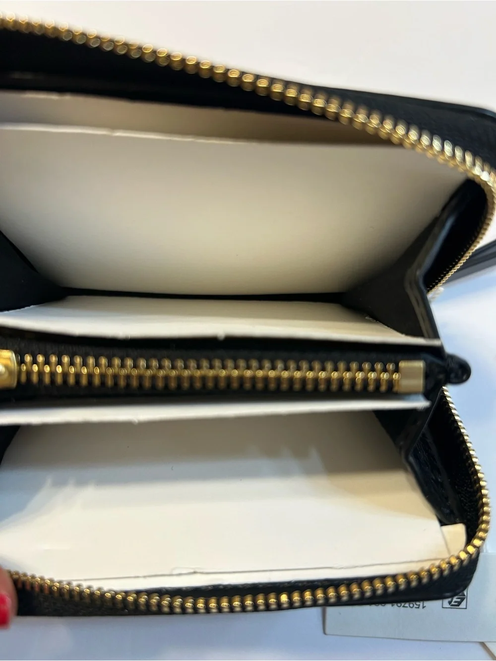 NWT Tory Burch Small Kira Diamond Quilt Leather Zip Around Wallet
